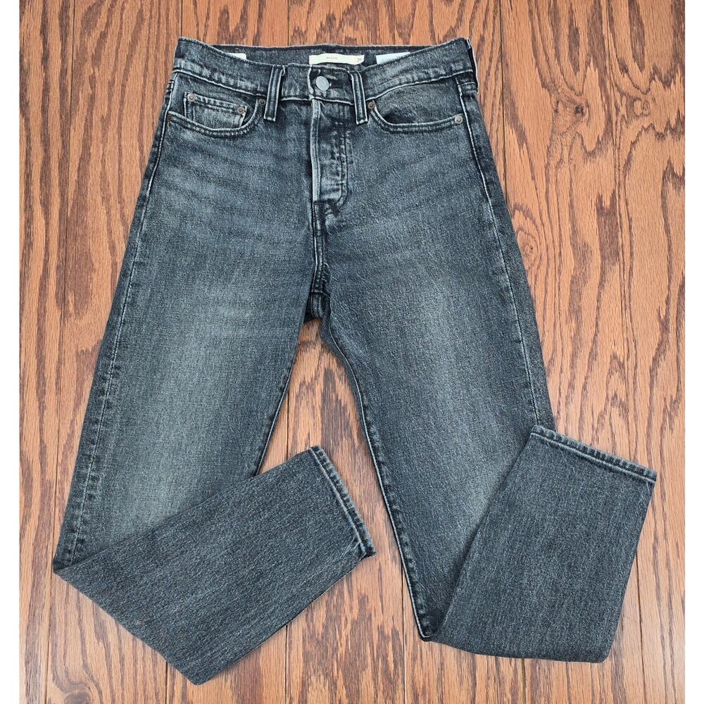 Levi's Premium 
Charcoal Wash‎ Highrise Wedgie Straight Fit